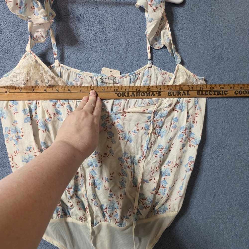 New- Free People Bodysuit Medium Take It Away Intimately Ivory Floral - Picture 5 of 12